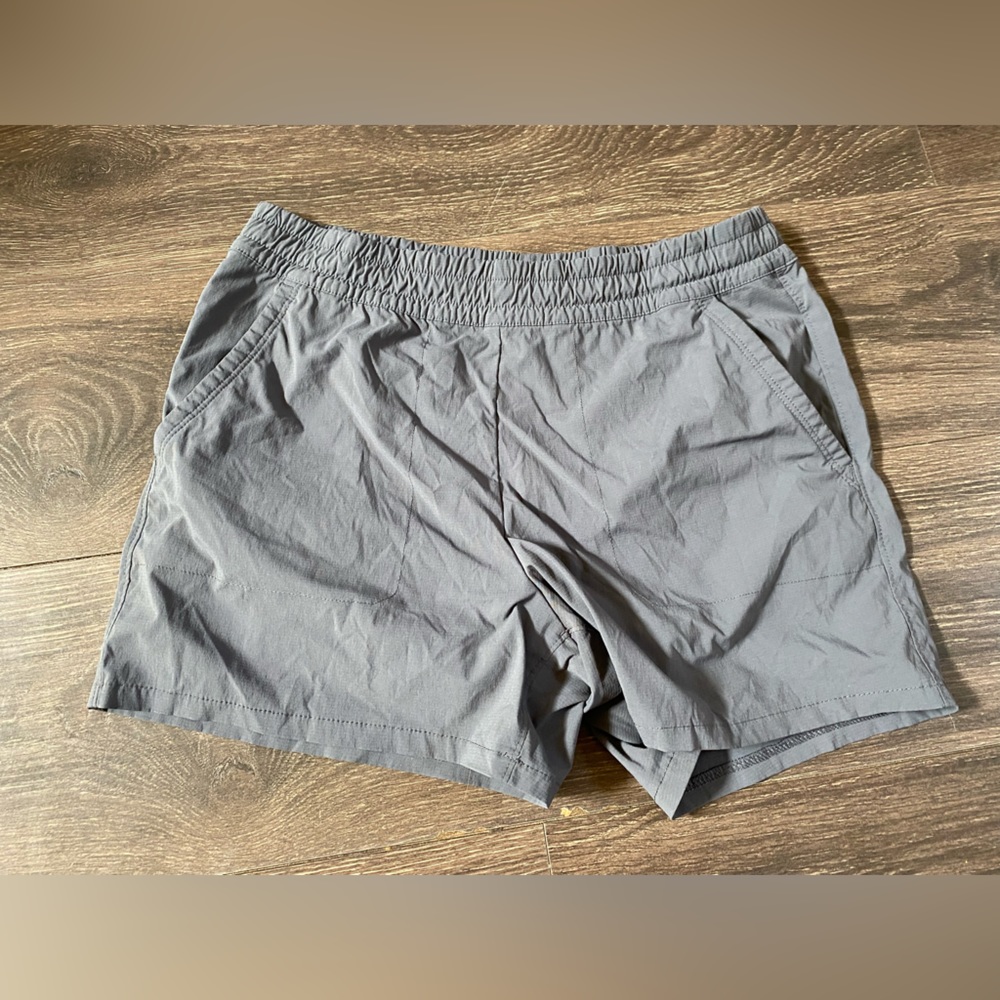 The North Face Girl's Youth XL Aphrodite Flashdry Grey Shorts - Picture 2 of 4